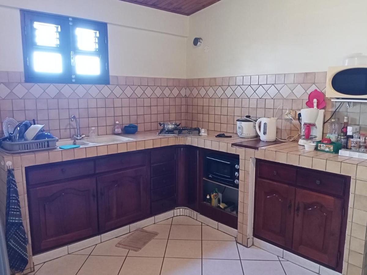 Appartement Location saisonnière F3 meublé à Schoelcher Extérieur photo