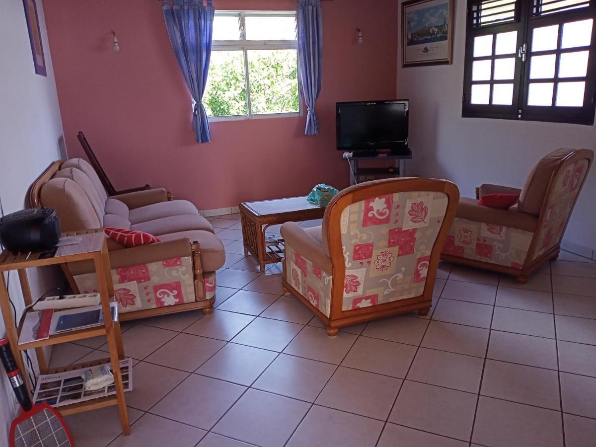 Appartement Location saisonnière F3 meublé à Schoelcher Extérieur photo